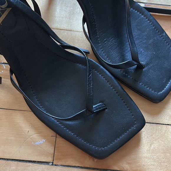 Zara Black Ankle Wrap Square Toes Trendy 3” Heeled Sandals - Picture 2 of 8